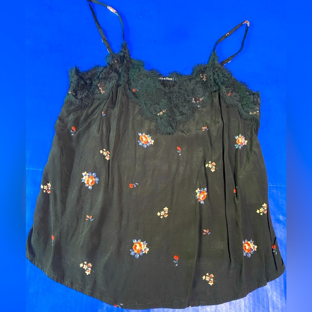 Abercrombie & Fitch NWOT Black Lace w/Floral Print Camisole Adj Straps Size XS